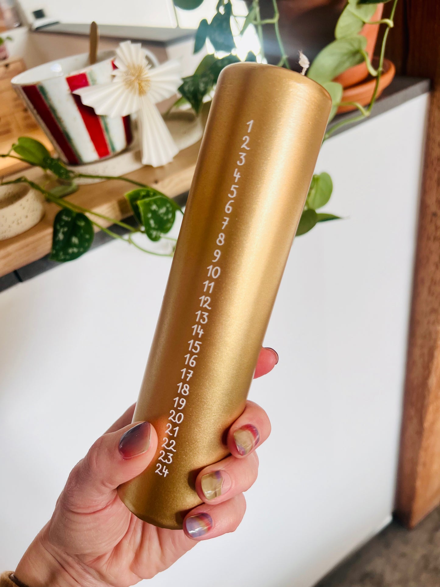 Sus.Studio-adventskaars-goud-3