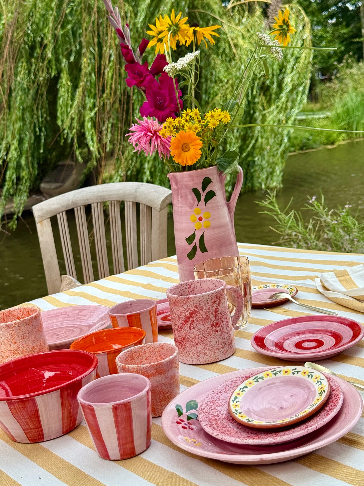 Sus.Studio handgemaakt servies uit Portugal roze 20