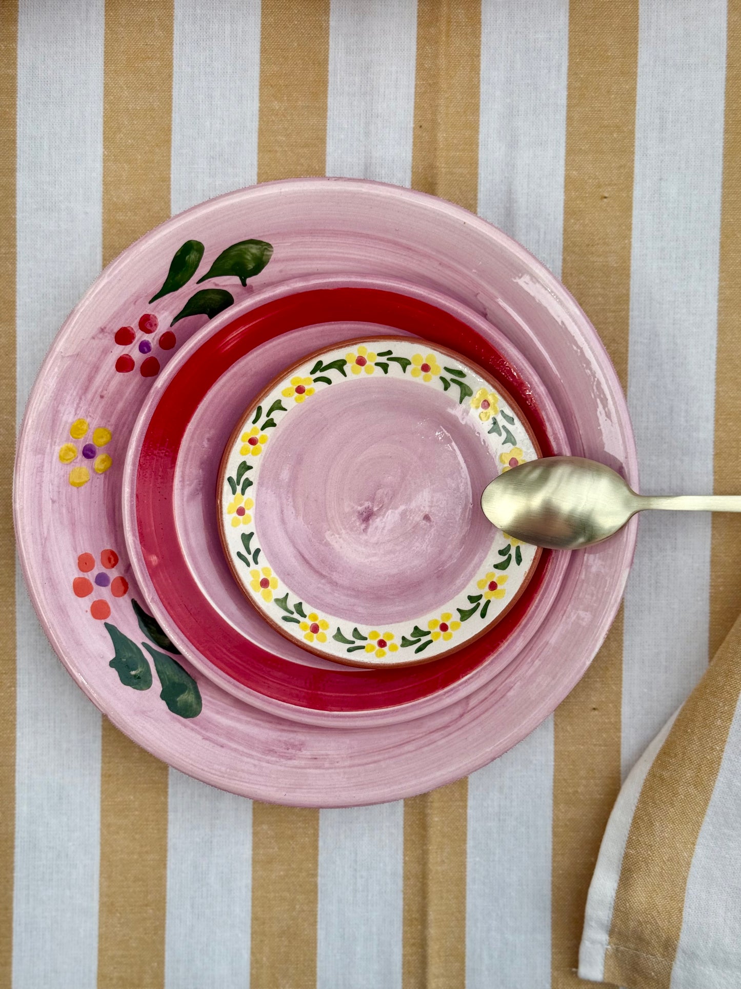 Sus.Studio handgemaakt servies uit Portugal roze 29