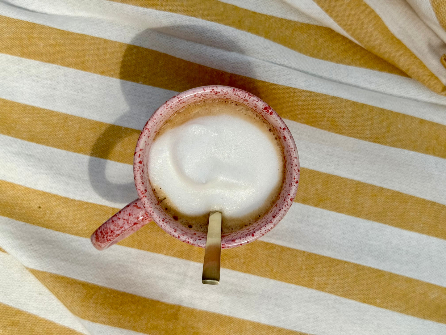 Sus.Studio handgemaakt servies uit Portugal roze 30