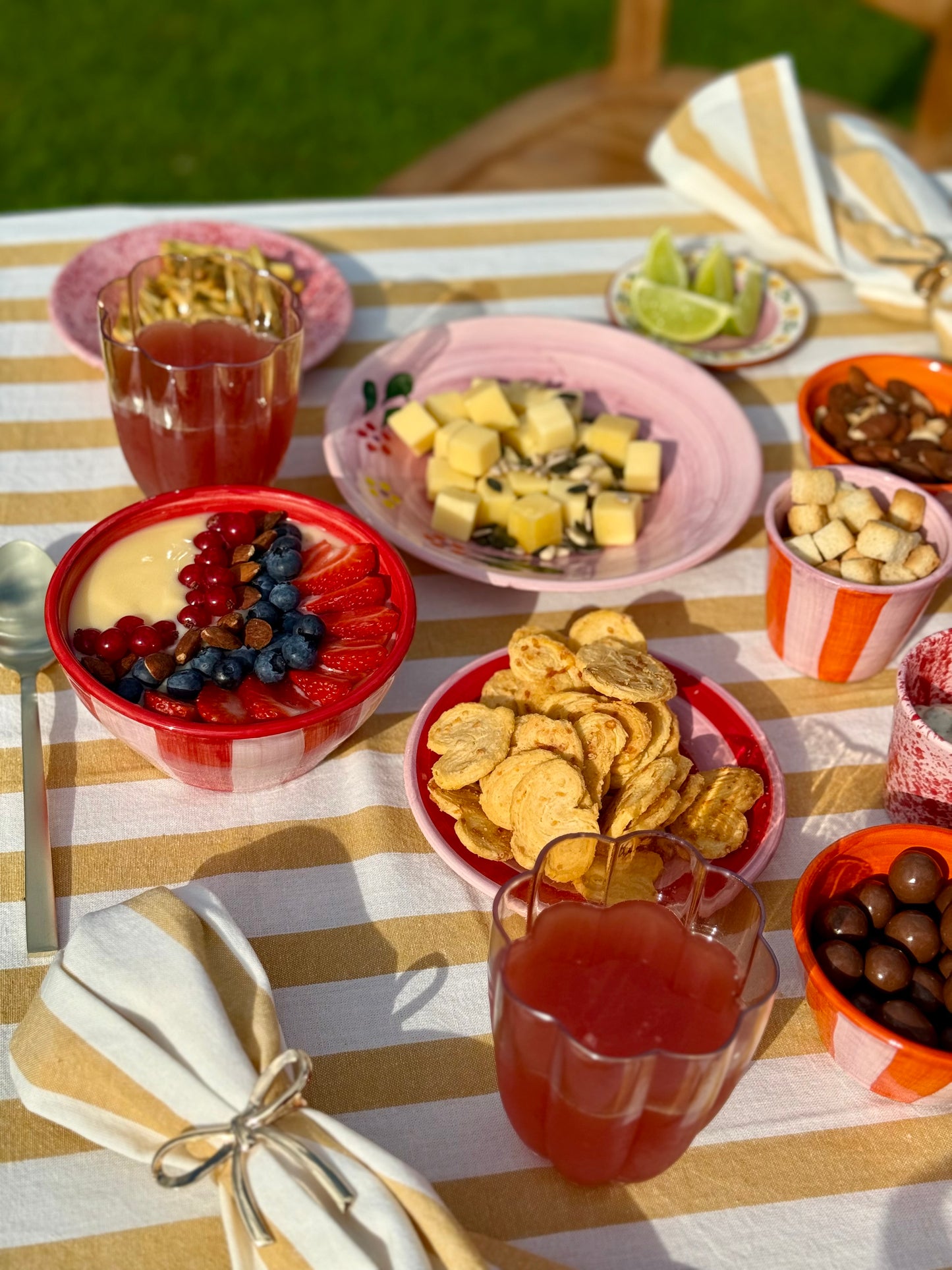 Sus.Studio handgemaakt servies uit Portugal roze 9