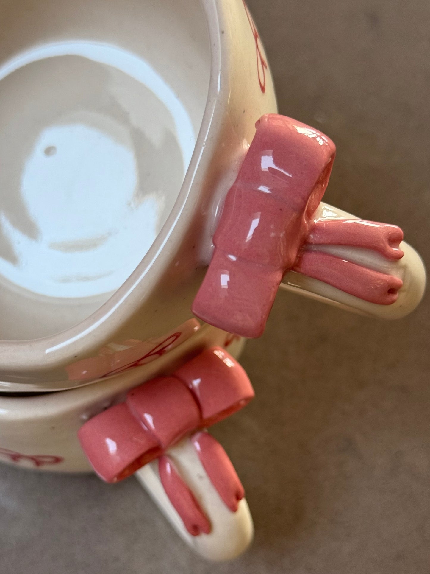 Sus.Studio koffiemokje roze strik 19