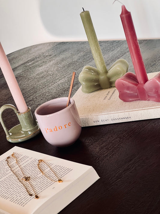 Sus.studio-handgemaaktkeramiek-lila-paars-koffiemok-4