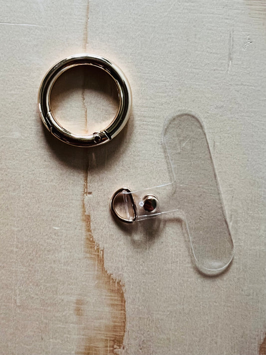 Susstudio-handgemaaktesieraden-telefoonkoord-methouder-5