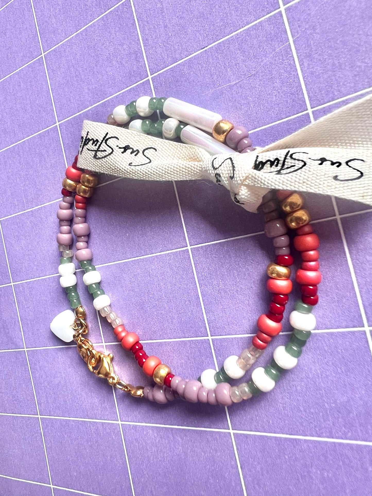 susstudio-handgemaaktesieraden-armband-telefoonkoord-1