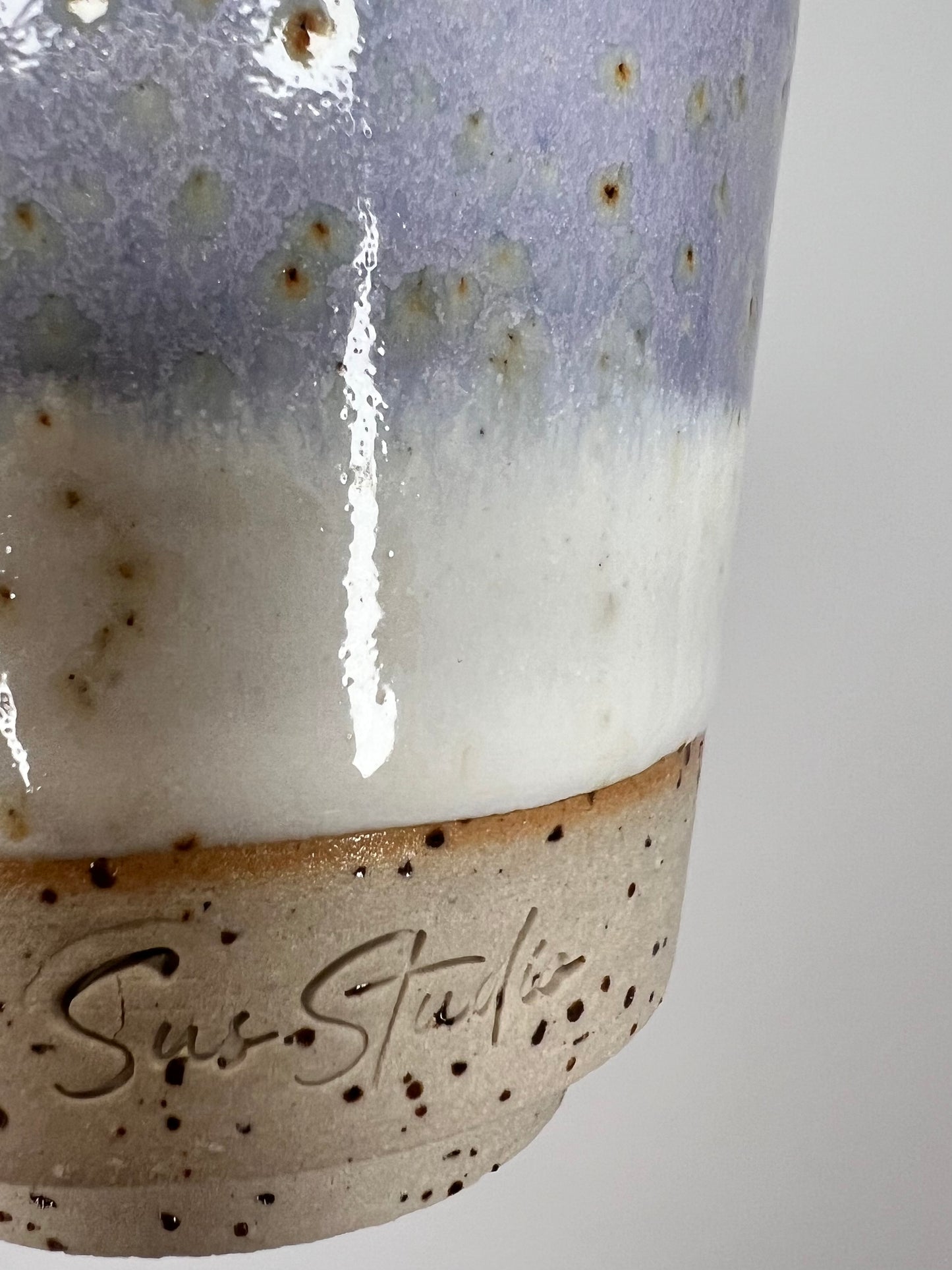 susstudio-handgemaaktkeramiek-koffiemok-theemok-lila-paars-lavender-7