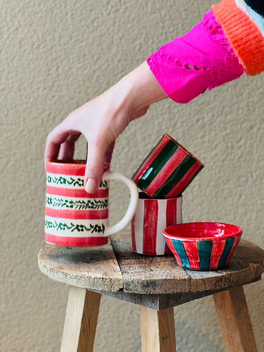 susstudio-handgemaaktkeramiek-portugal-schaaltje-kerst-groen-rood-streep-4