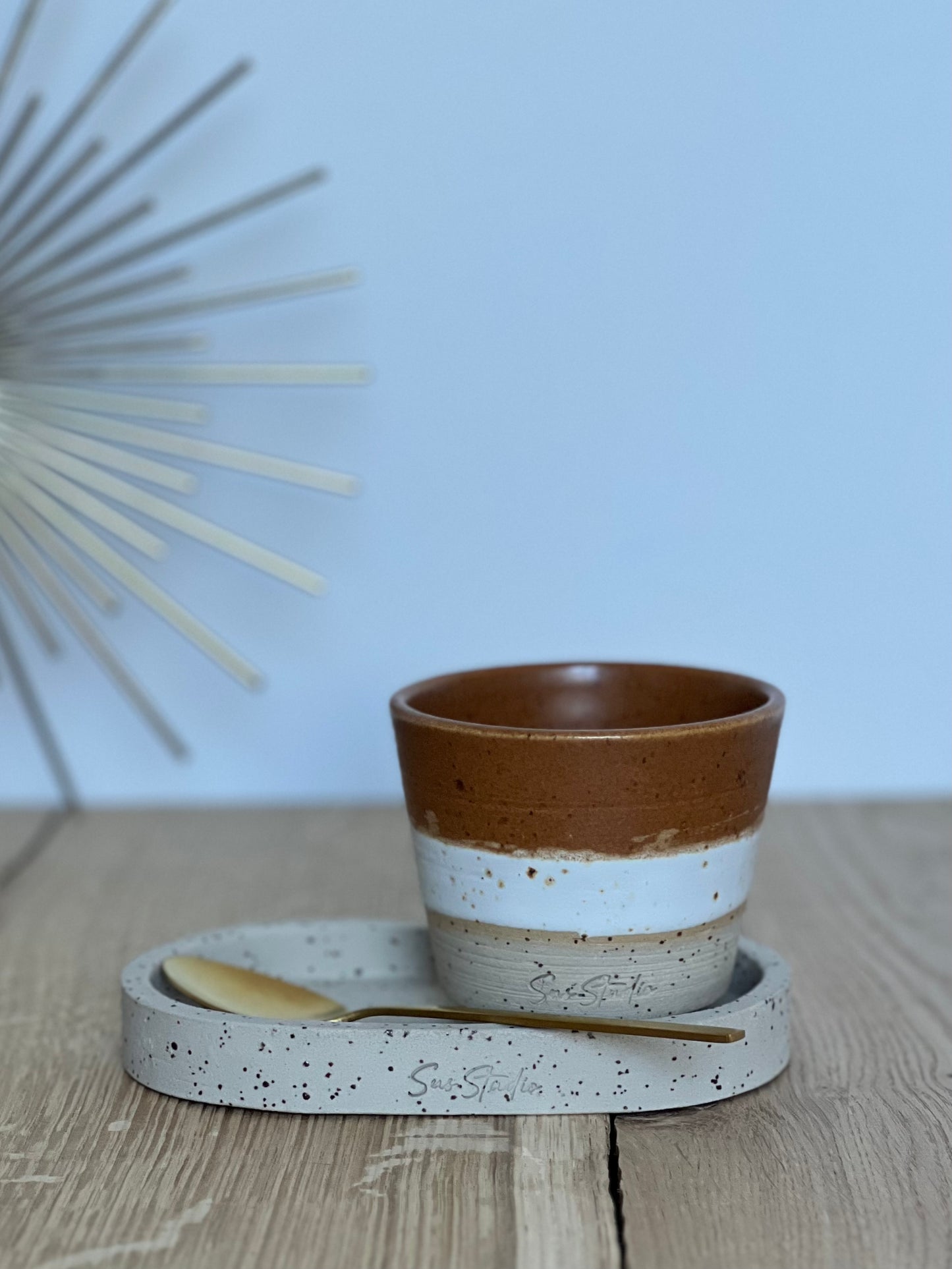 susstudio-handgemaaktkeramiek-schaaltje-stippen-MIST-7