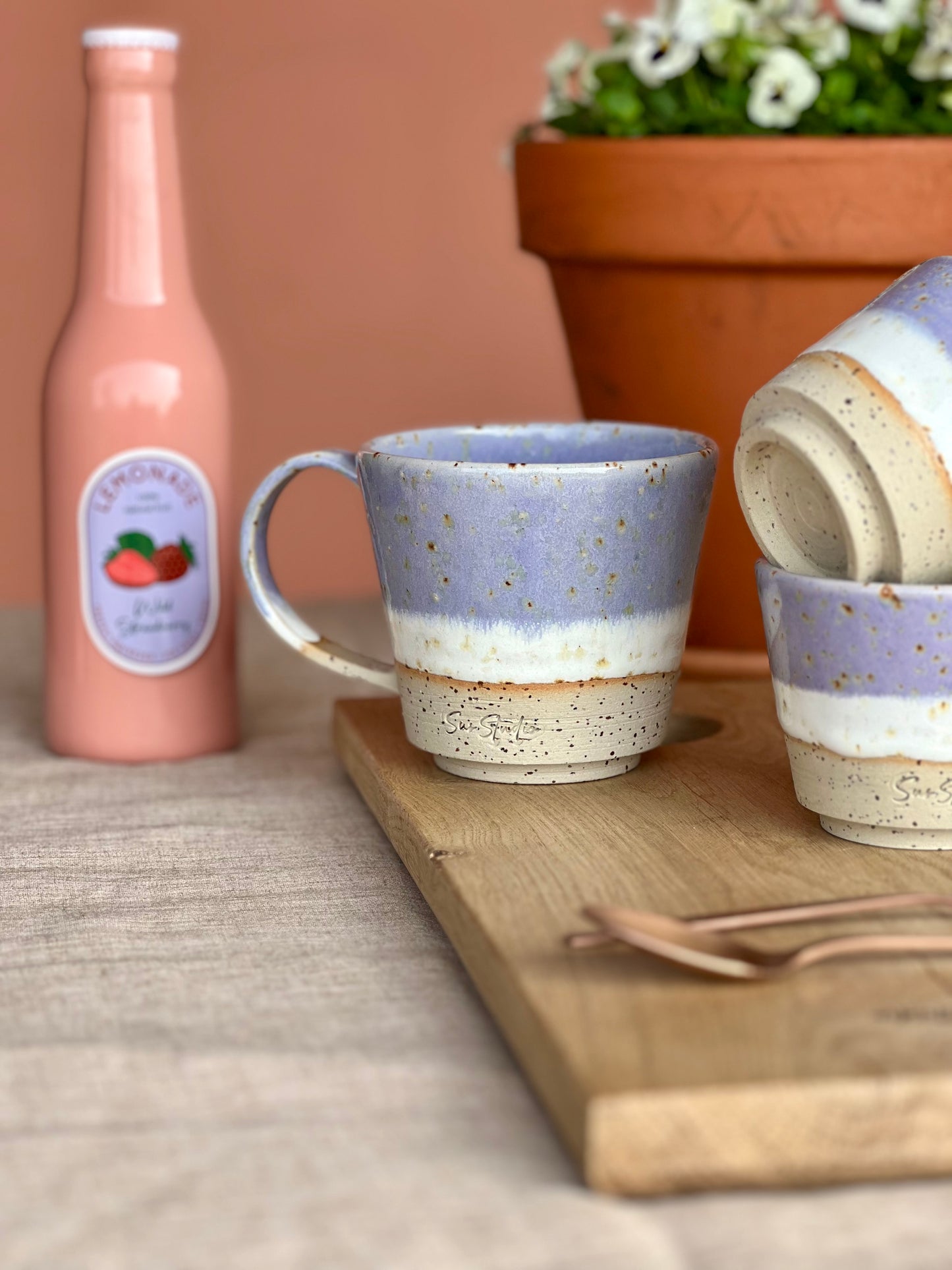 susstudio-handgemaaktkeramiek-theemok-koffiemok-paars-lila-lavender-3