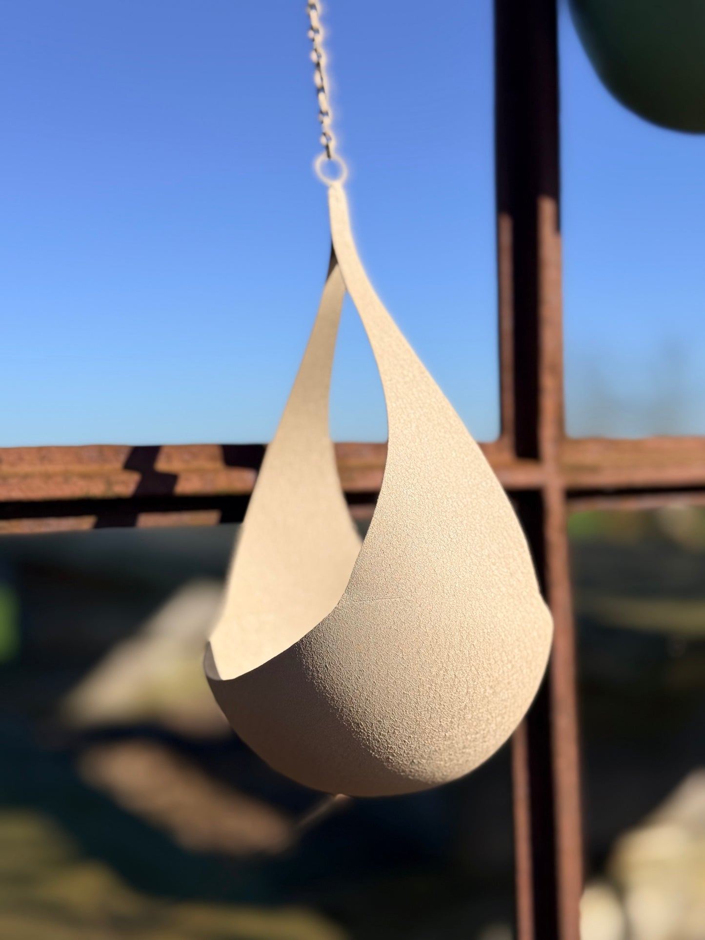 Hanger metaal druppel taupe 6