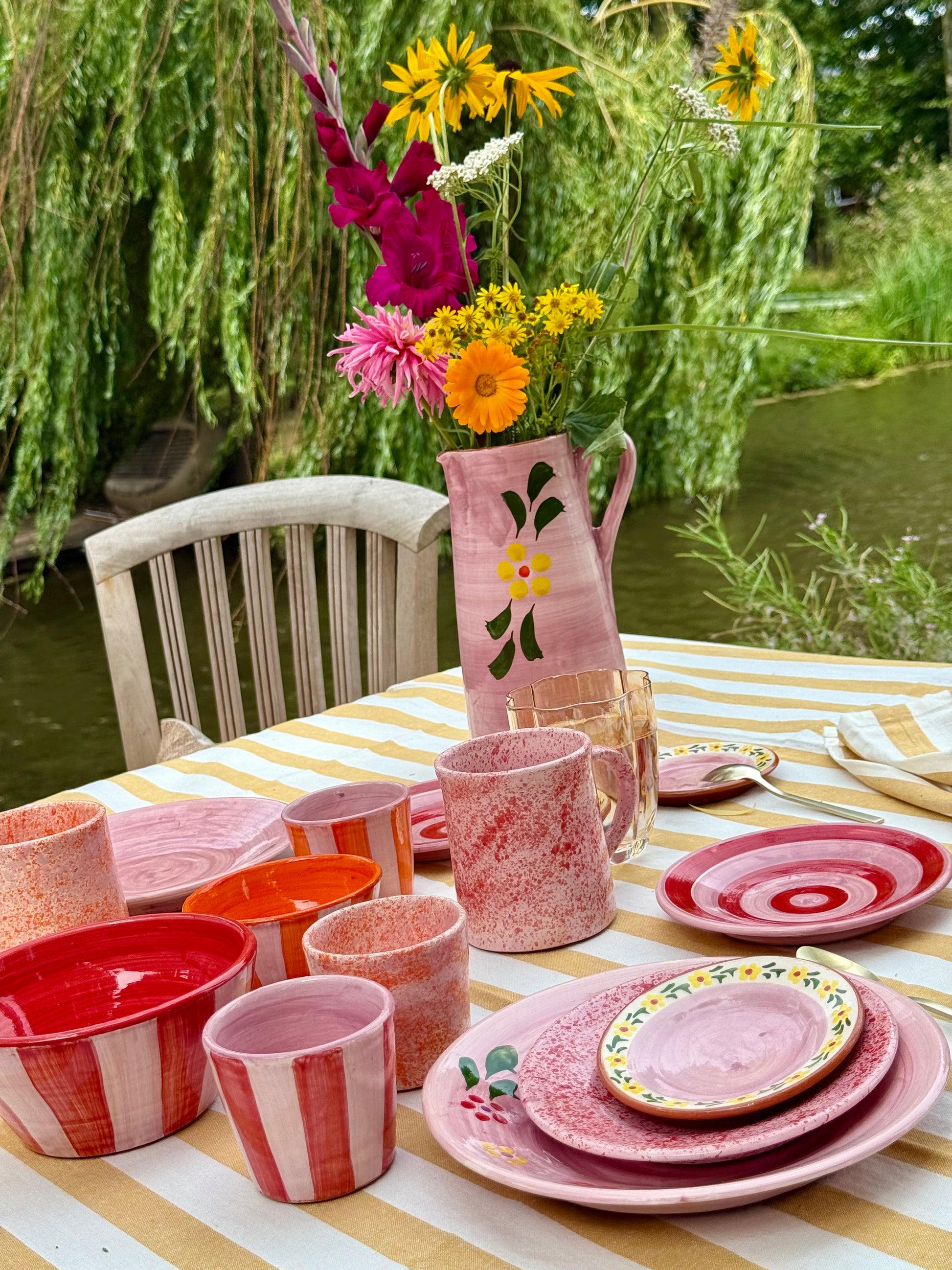 Sus.Studio handgemaakt servies uit Portugal roze 20