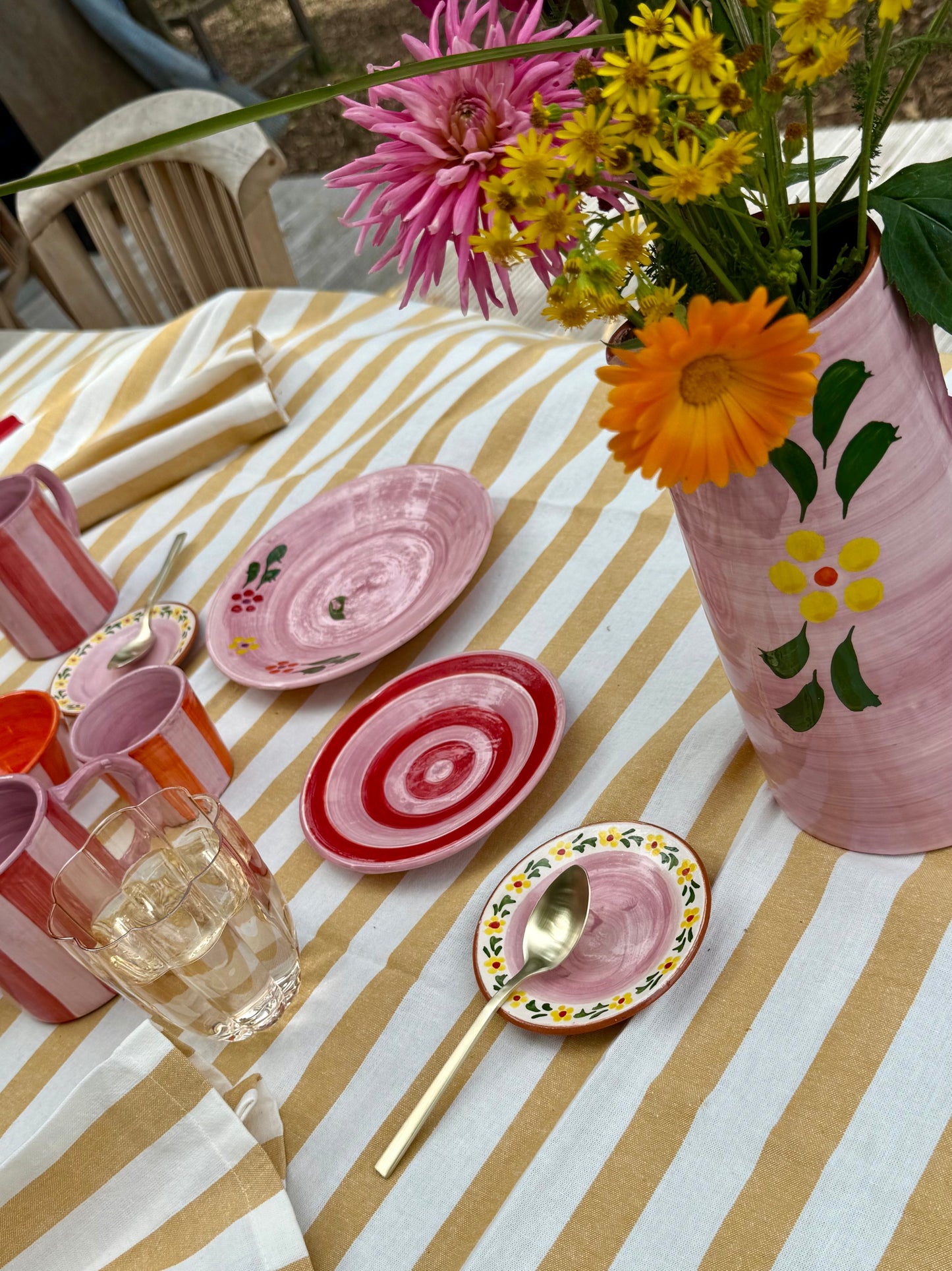 Sus.Studio handgemaakt servies uit Portugal roze 25