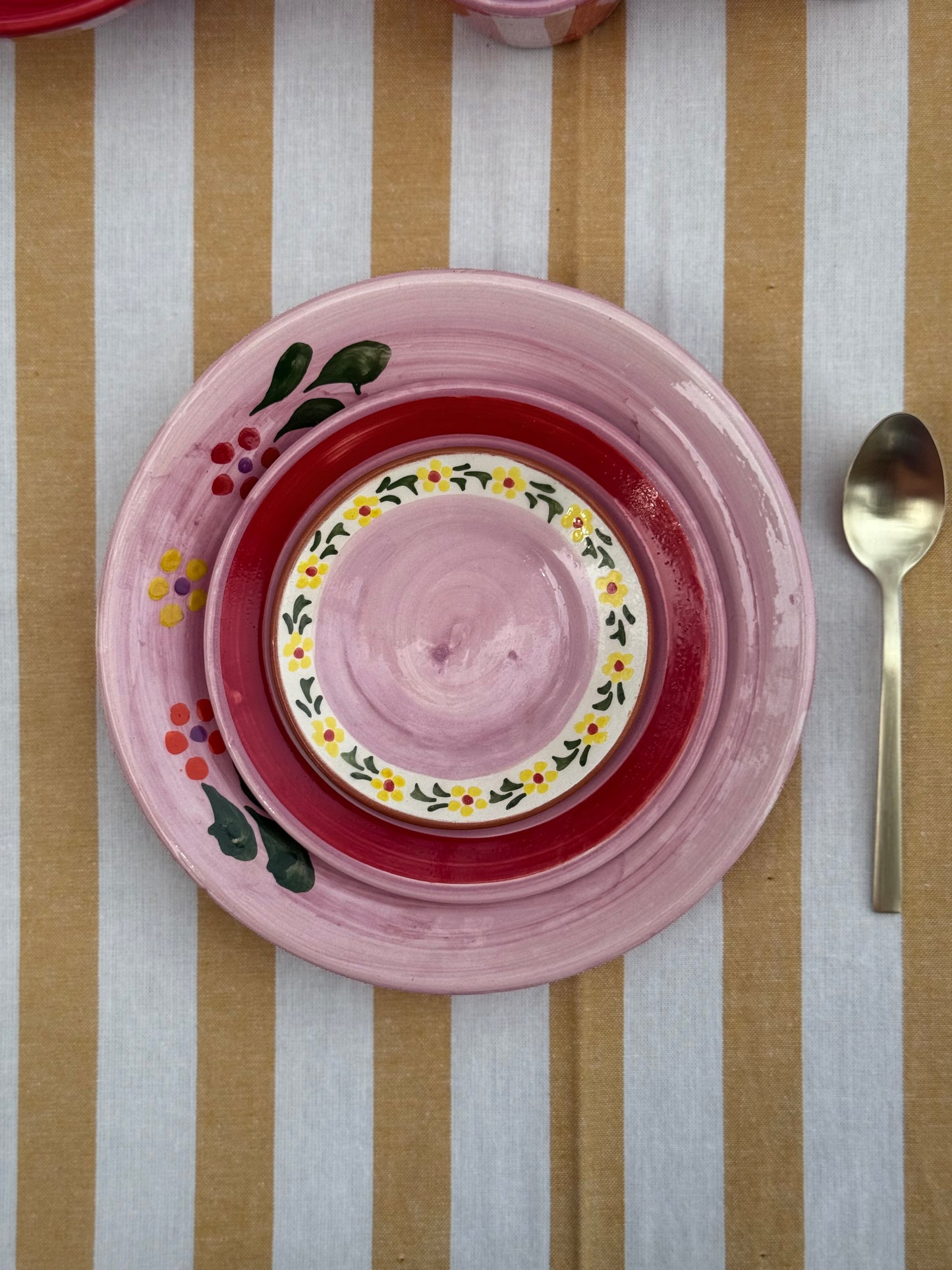 Sus.Studio handgemaakt servies uit Portugal roze 33