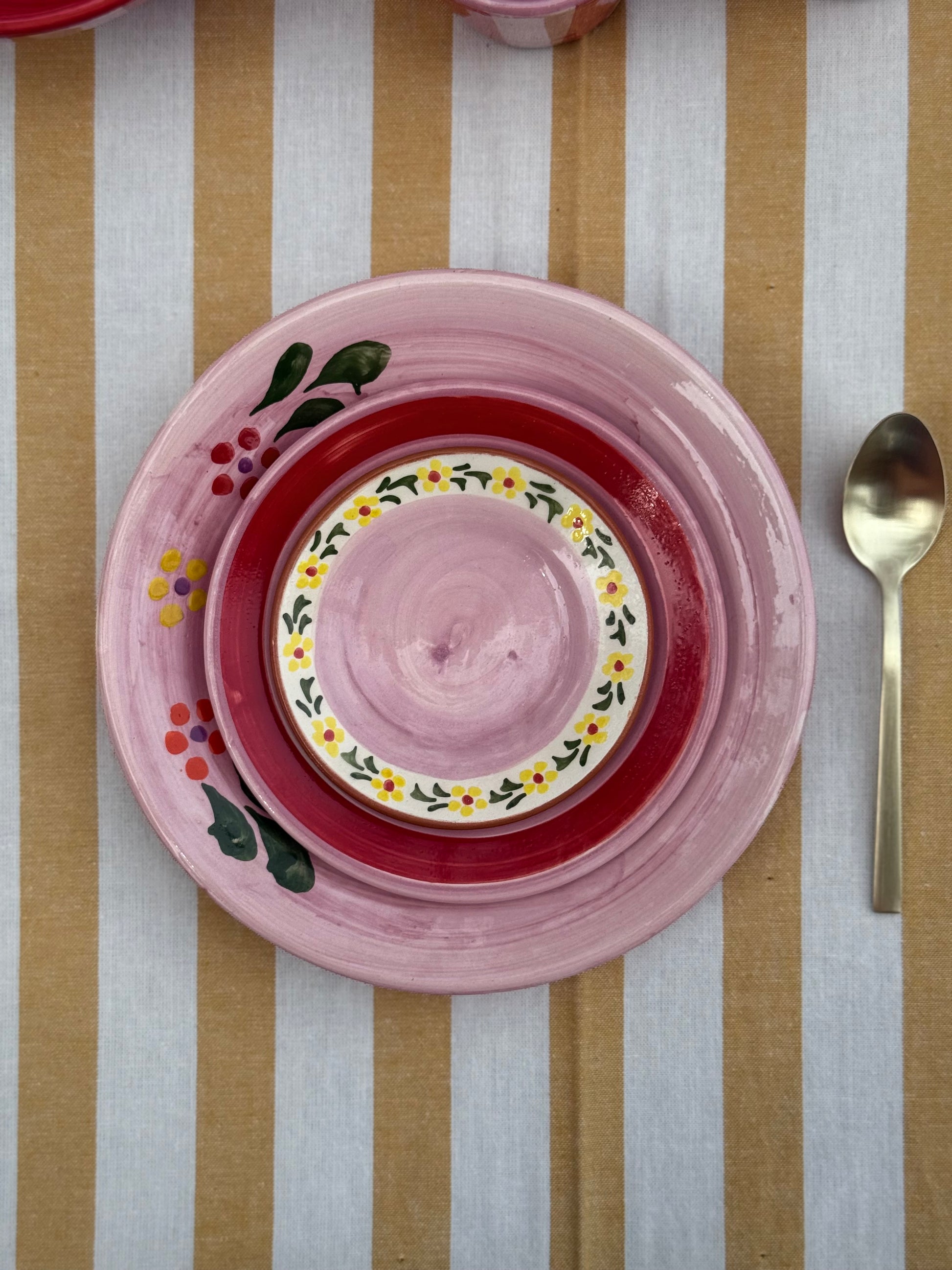 Sus.Studio handgemaakt servies uit Portugal roze 33
