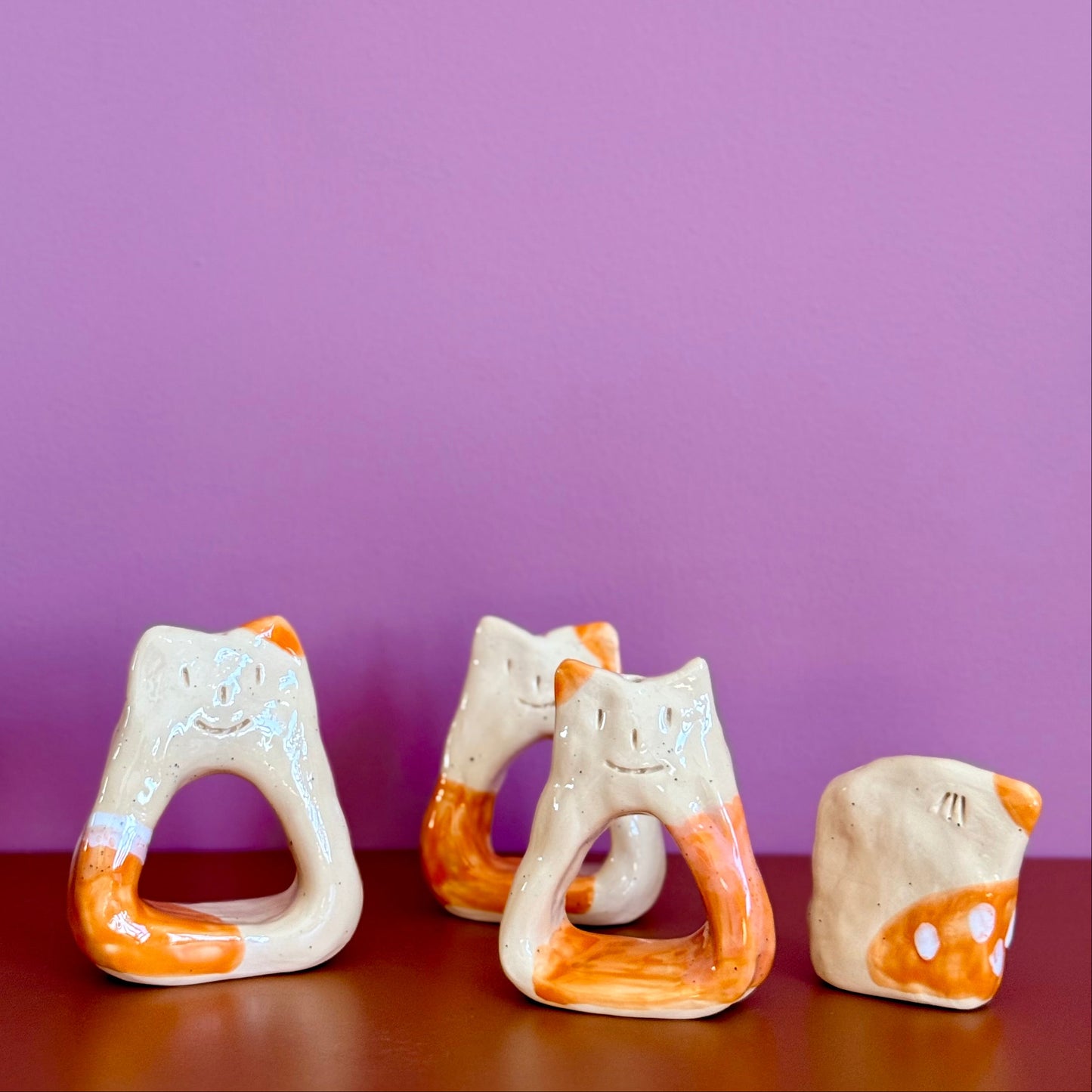 Sus.Studio handgemaakte kater roze paars oranje5