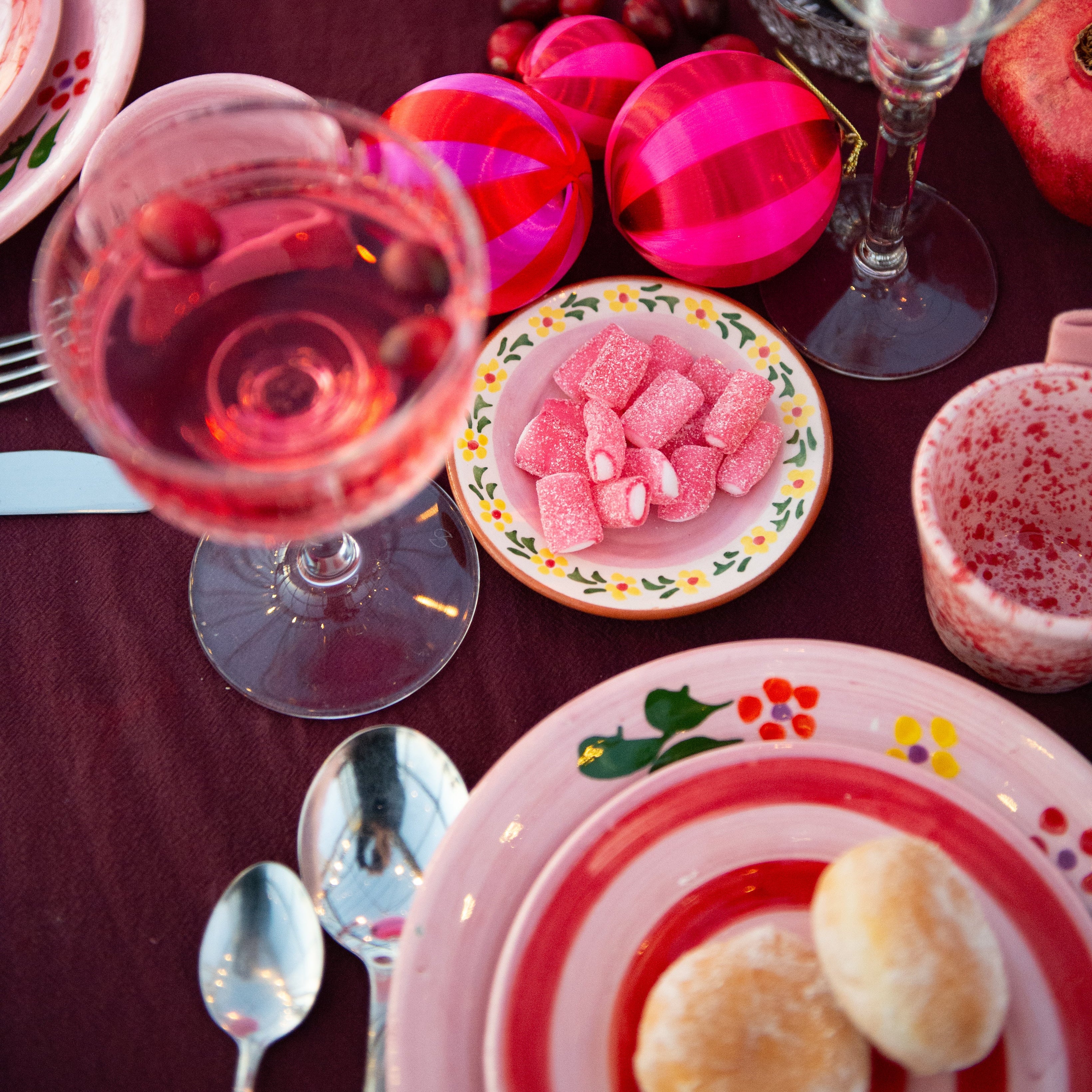 Sus.Studio kerst servies roze