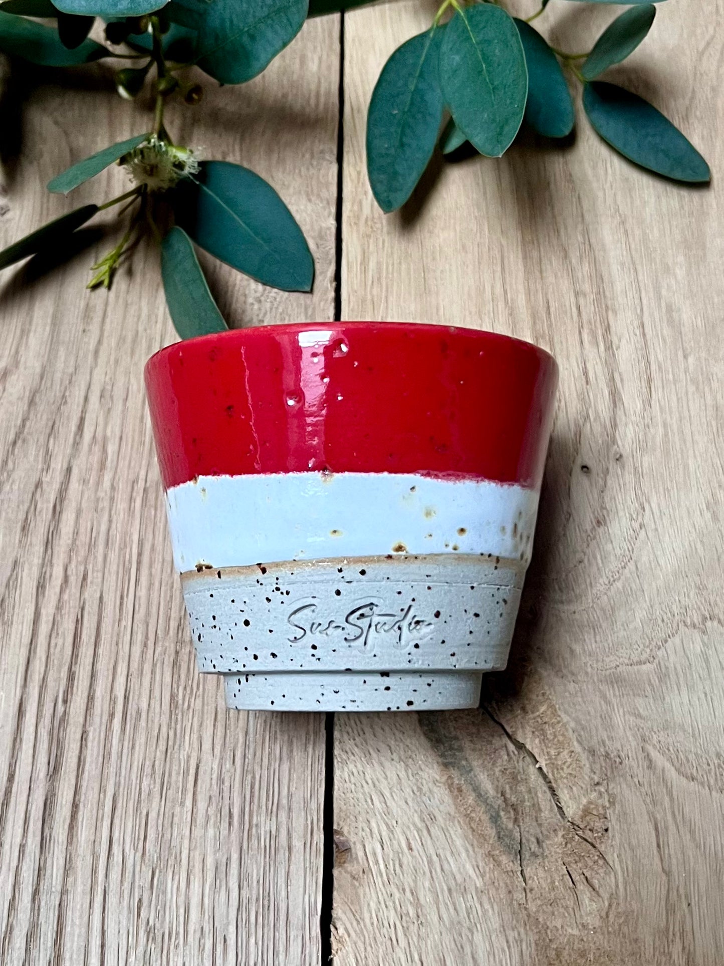 Sus.Studio koffiemok rood zonder oor 4