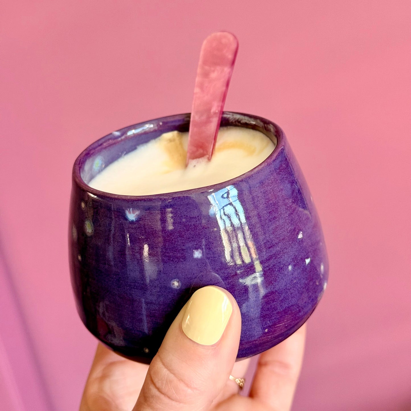 Sus.Studio koffiemokje zonder oor steengoed paars roze blauw20