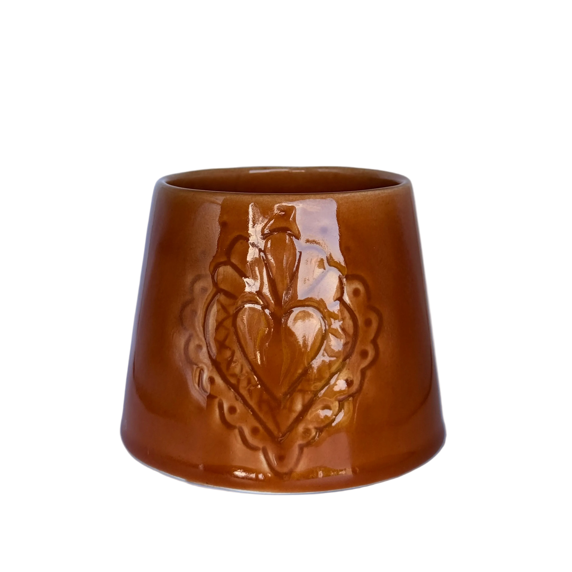 Detailfoto theemok Marokkaanse keramiek terracotta met hart gravering