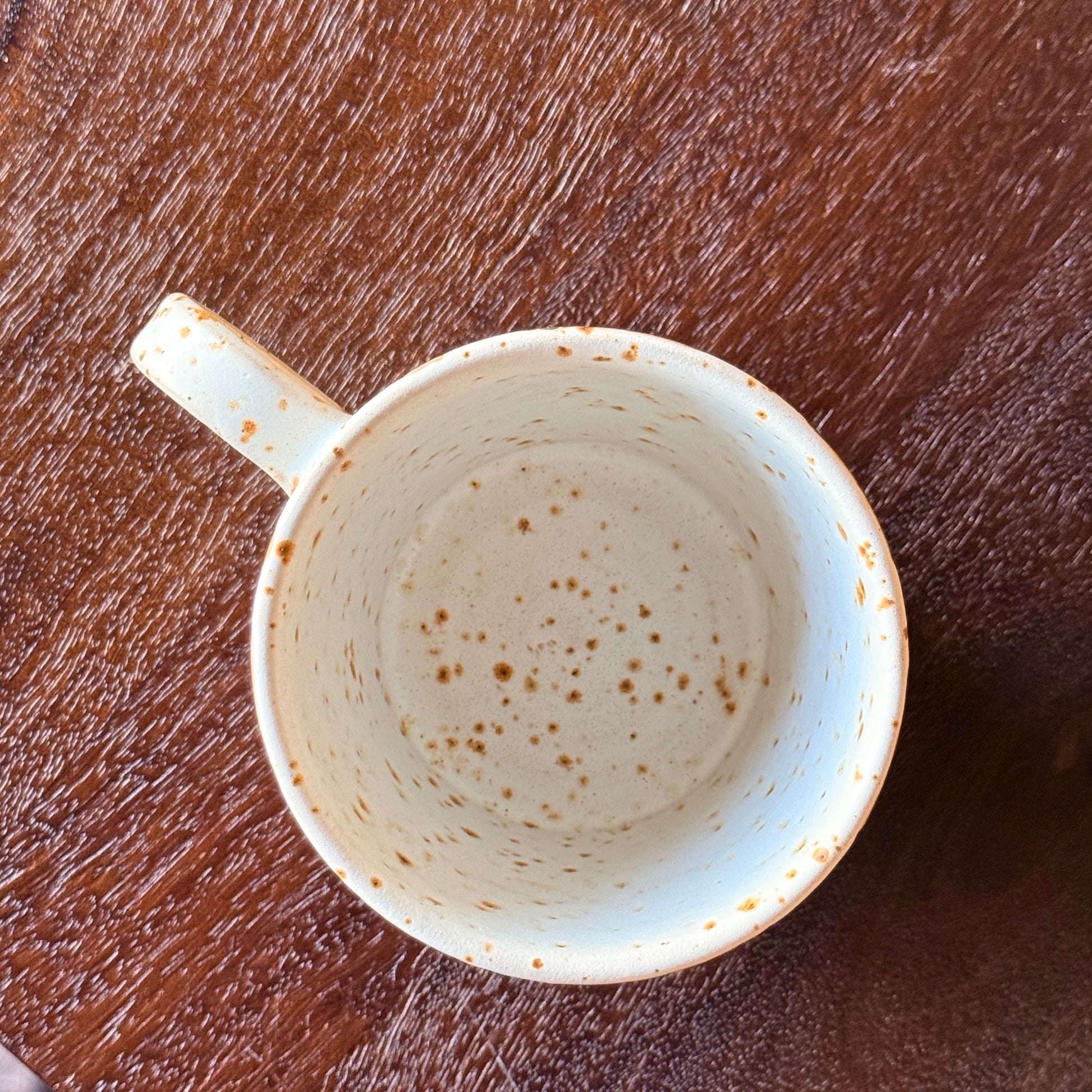 Sus.Studio mok met oor gestreept roze wit groen 9