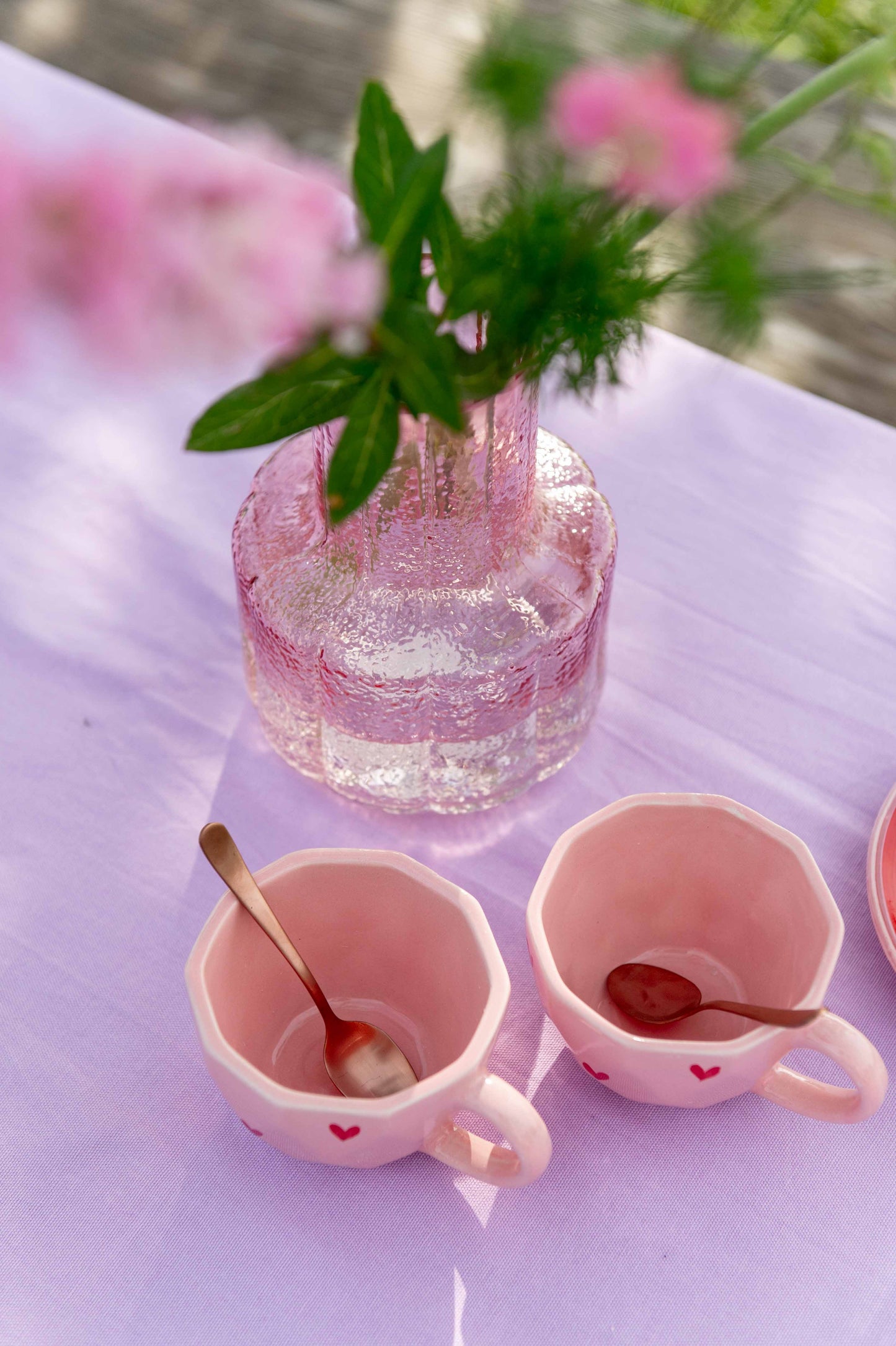Sus.Studio roze keramieken mok met rood hart4
