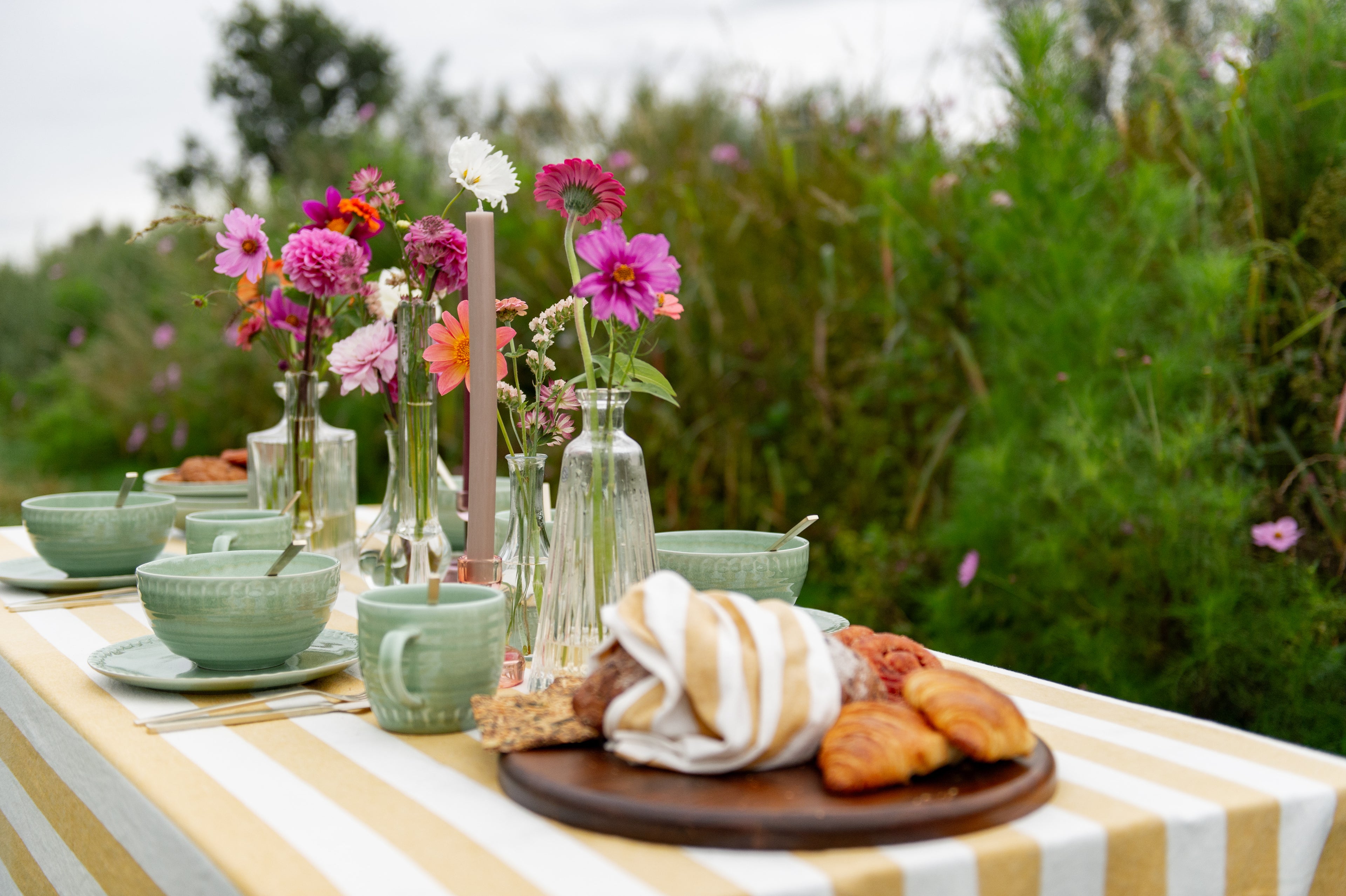 Sus.Studio servies salie groen uit Portugal 33