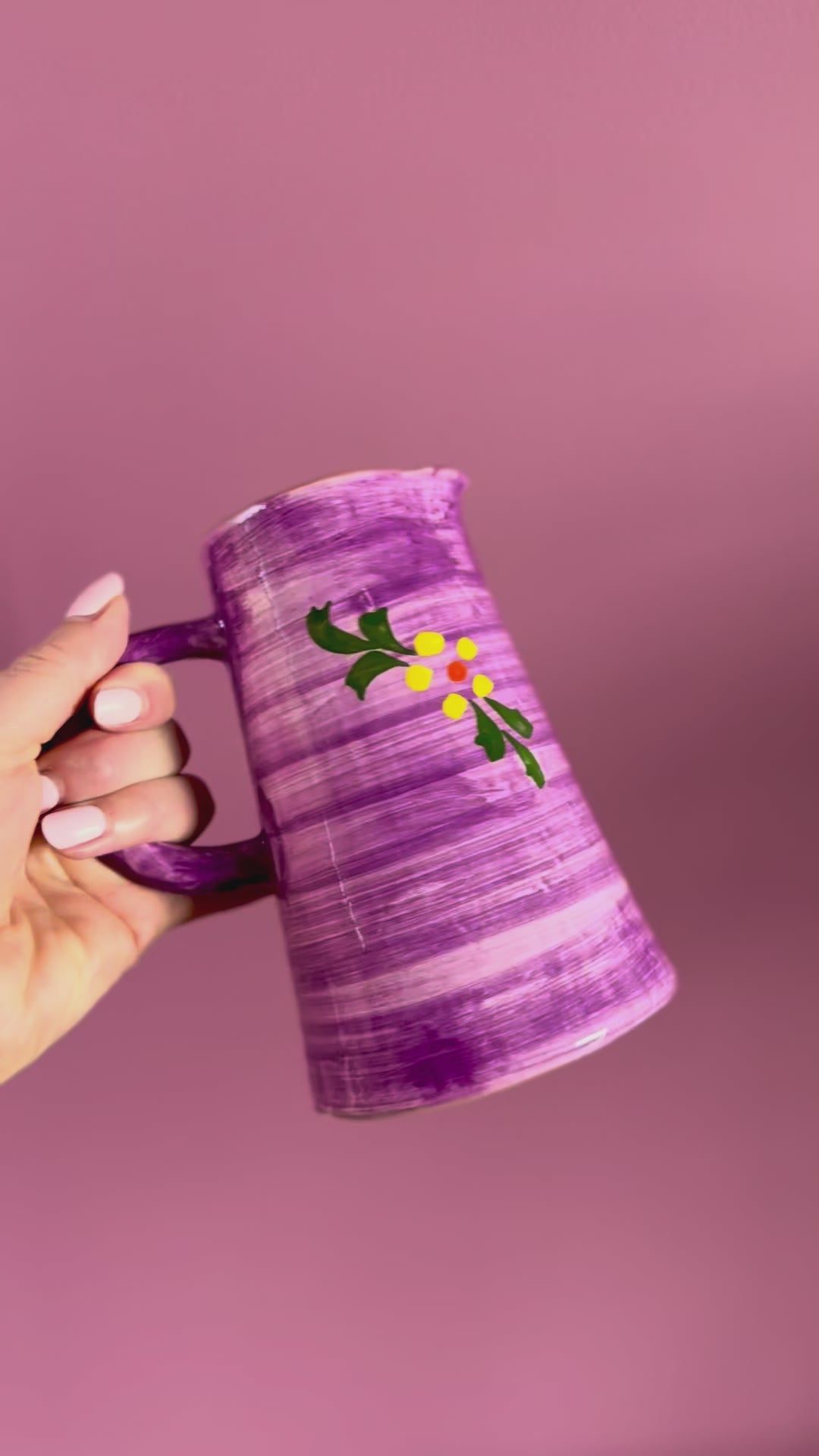 Sus.Studio handgemaakt servies uit Portugal waterkan flower mini 2