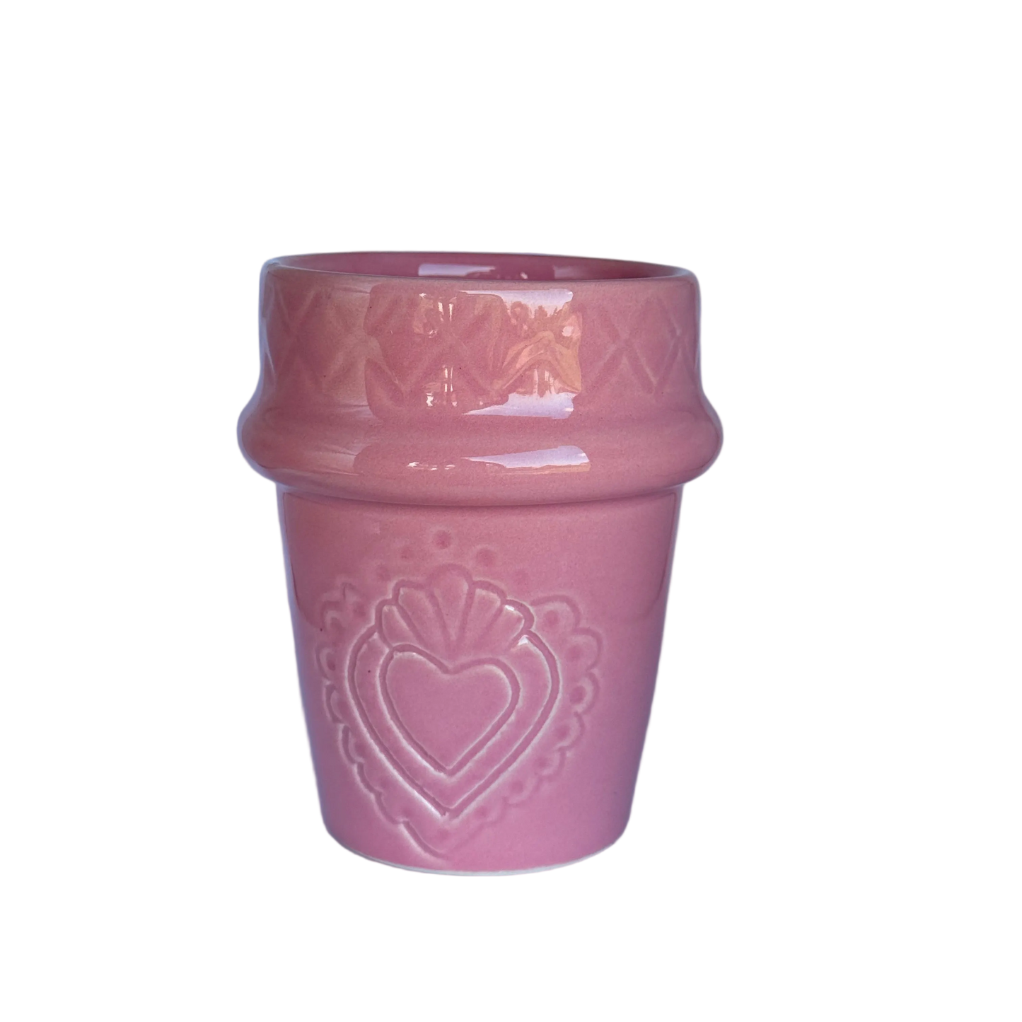 roze koffiekopje van marokkaans keramiek met hartvorm gegraveerd