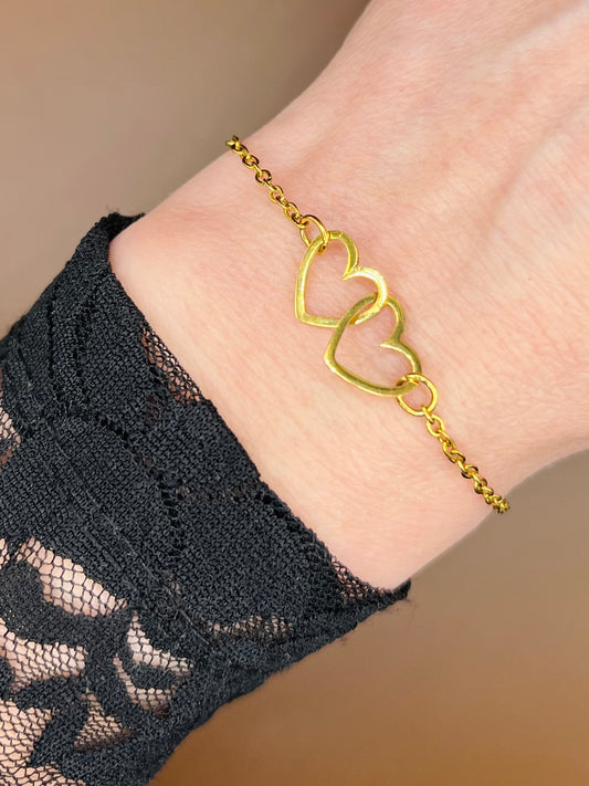 susstudio-handgemaaktesieraden-armband-harten-goud-1